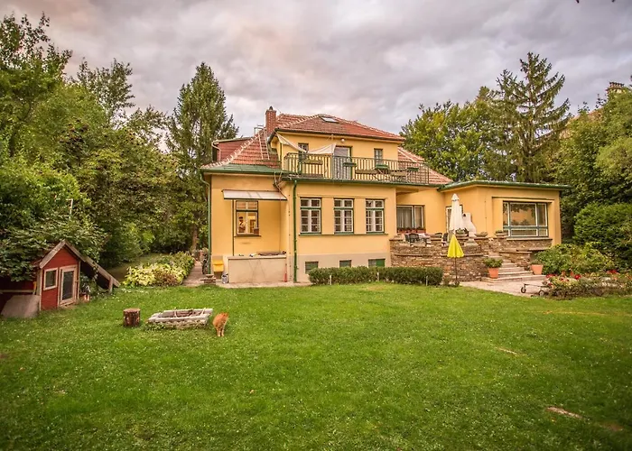 Huebsches Mit Bad Bed & Breakfast